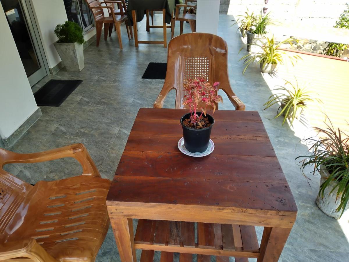 Sandhara Home Stay Тангалле Екстер'єр фото