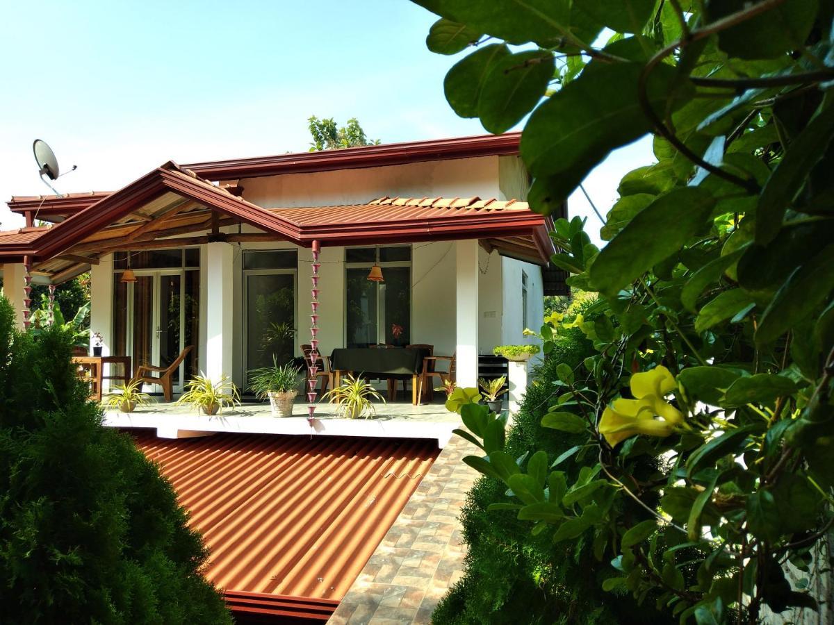 Sandhara Home Stay Тангалле Екстер'єр фото